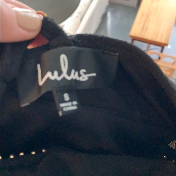 Lulu’s size small. Never worn. - Picture 5 of 5